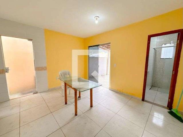 Casa / Sobrado para Locação em Florianópolis/SC São João do Rio Vermelho 2 Quartos