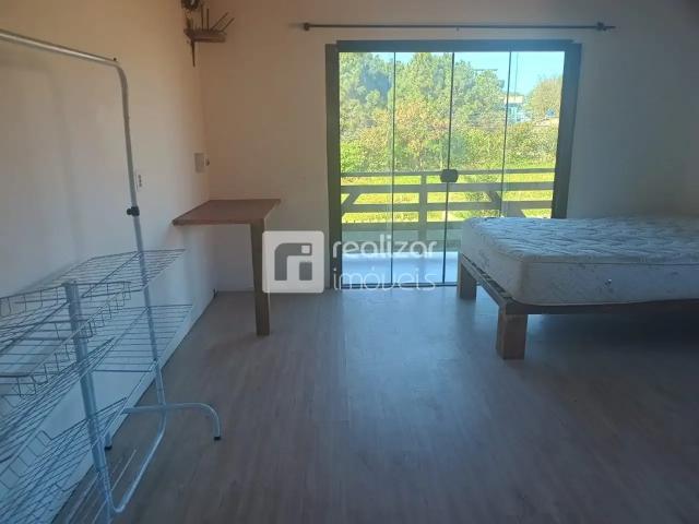 Casa / Sobrado para Locação em Florianópolis/SC São João do Rio Vermelho 2 Quartos