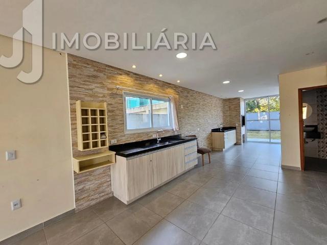 Casa / Sobrado para Locação em Florianópolis/SC São João do Rio Vermelho 3 Quartos