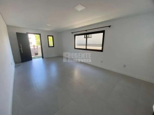 Casa / Sobrado para Locação em Florianópolis/SC Saco Grande 3 Quartos