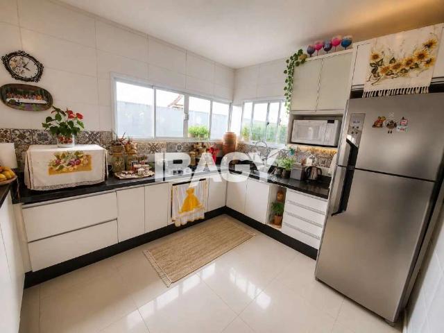 Casa / Sobrado para Locação em Florianópolis/SC Saco Grande 4 Quartos
