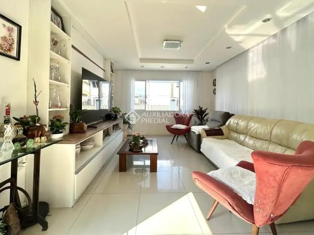 Casa / Sobrado para Locação em Florianópolis/SC Saco Grande 4 Quartos