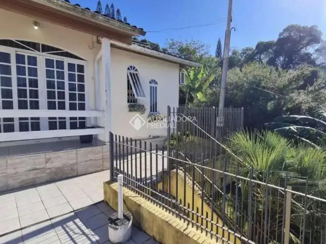 Casa / Sobrado para Locação em Florianópolis/SC Saco dos Limões 5 Quartos