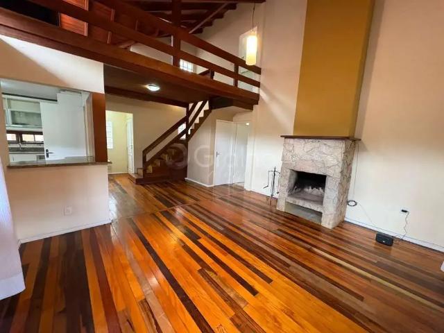 Casa / Sobrado para Locação em Florianópolis/SC Sambaqui 2 Quartos