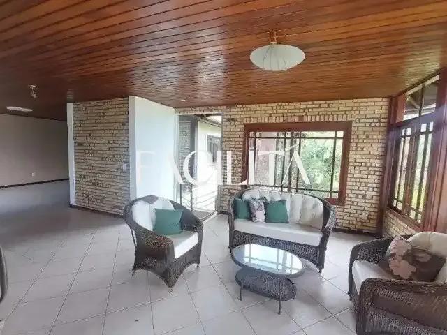 Casa / Sobrado para Locação em Florianópolis/SC Sambaqui 6 Quartos