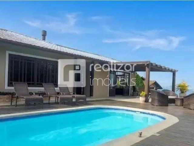 Casa / Sobrado para Locação em Florianópolis/SC Sambaqui 6 Quartos