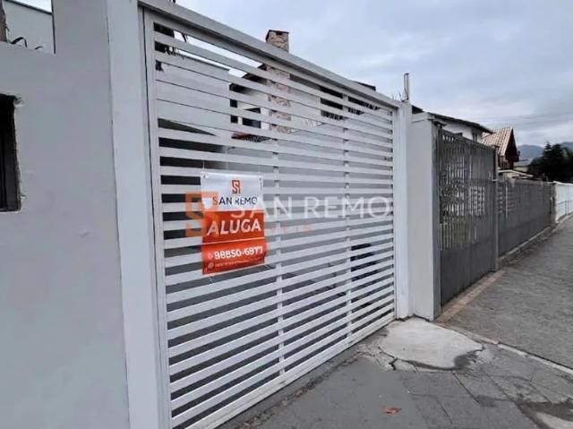 Casa / Sobrado para Locação em Florianópolis/SC Santa Mônica 4 Quartos