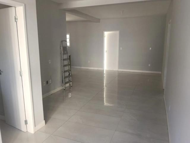 Casa / Sobrado para Locação em Florianópolis/SC Santa Mônica 5 Quartos