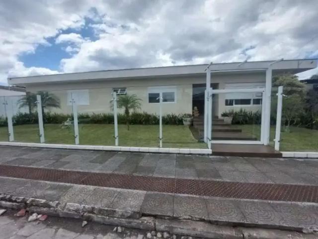 Casa / Sobrado para Locação em Florianópolis/SC Santa Mônica 5 Quartos