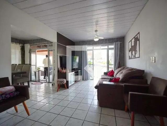 Casa / Sobrado para Locação em Florianópolis/SC Santinho 2 Quartos