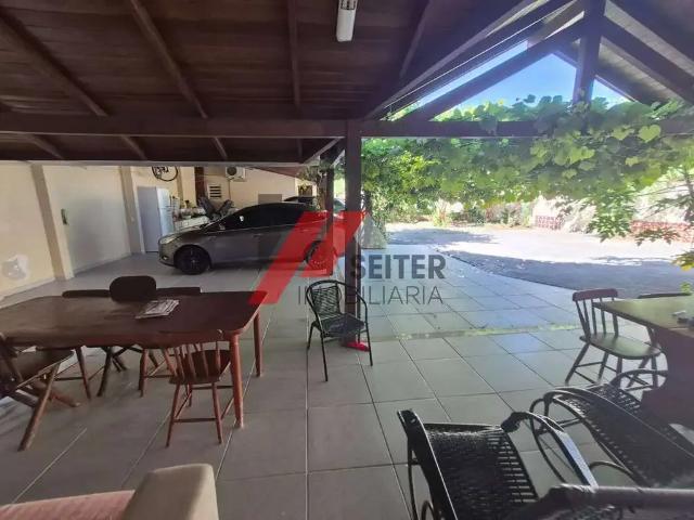 Casa / Sobrado para Locação em Florianópolis/SC Trindade 33 Quartos