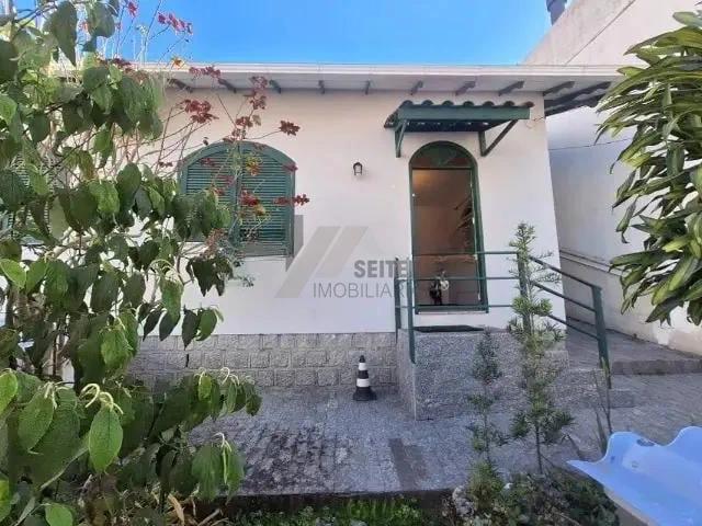 Casa / Sobrado para Locação em Florianópolis/SC Trindade 3 Quartos