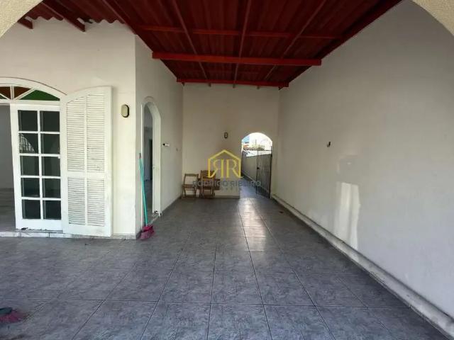 Casa / Sobrado para Locação em Florianópolis/SC Trindade 3 Quartos