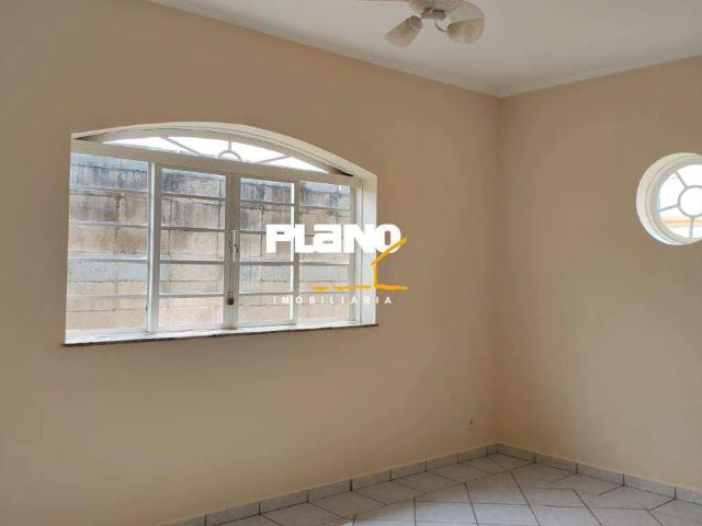 Casa / Sobrado para Locação em Franca/SP Jardim do Éden 2 Quartos