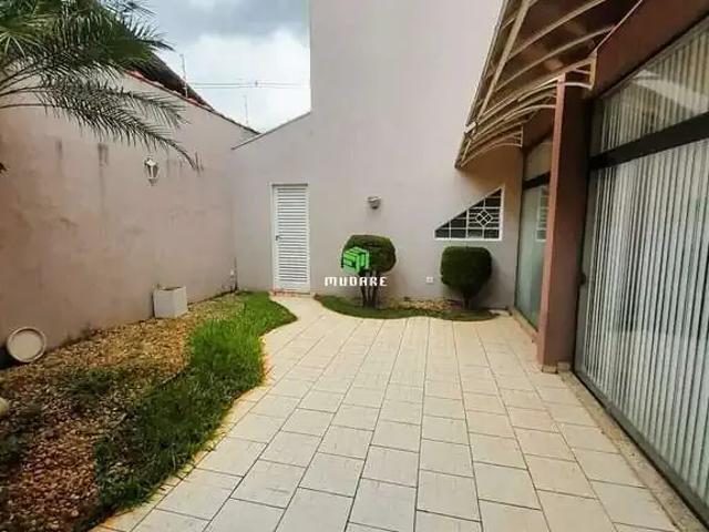 Casa / Sobrado para Locação em Franca/SP Residencial Paraíso 4 Quartos