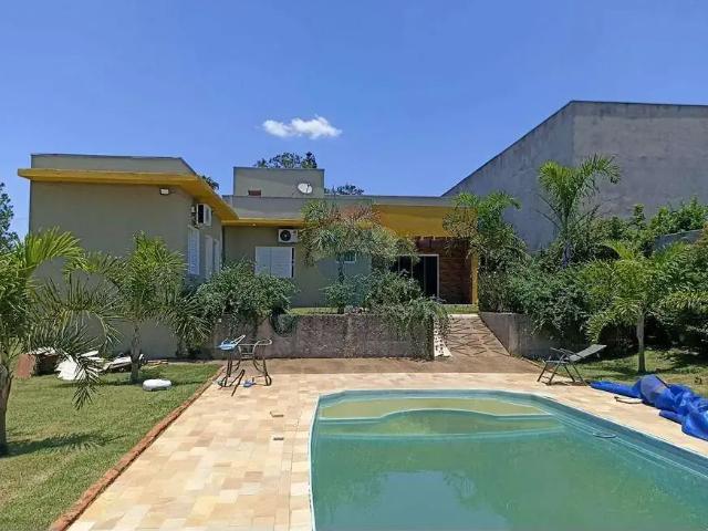 Casa / Sobrado para Locação em Holambra/SP Chácara Camanducáia 2 Quartos