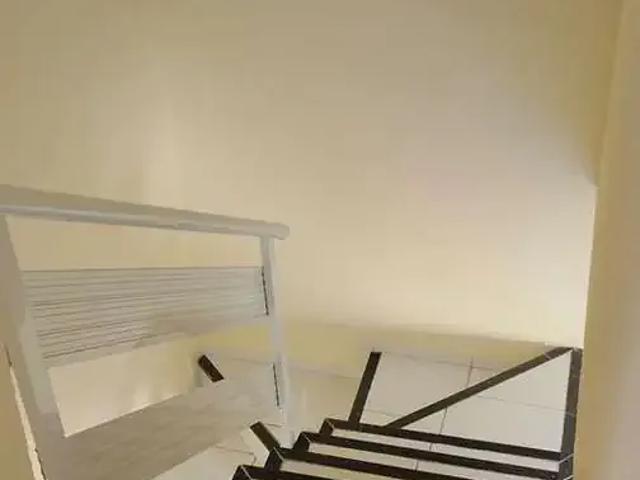 Casa / Sobrado para Locação em Horizonte/CE Mal Cozinhado 2 Quartos
