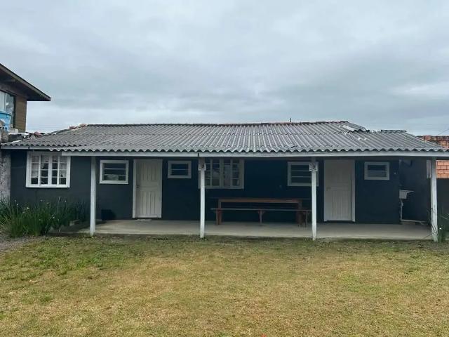 Casa / Sobrado para Locação em Imbituba/SC Araçatuba 2 Quartos