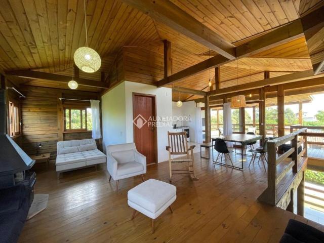 Casa / Sobrado para Locação em Imbituba/SC Praia do Rosa 3 Quartos