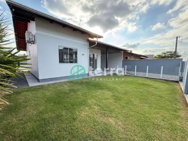 Casa / Sobrado para Locação em Indaial/SC Estrada das Areias 2 Quartos