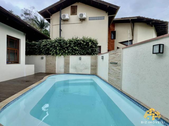 Casa / Sobrado para Locação em Indaial/SC Sol 3 Quartos