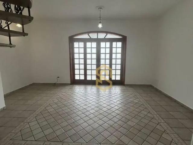Casa / Sobrado para Locação em Indaiatuba/SP Centro 4 Quartos