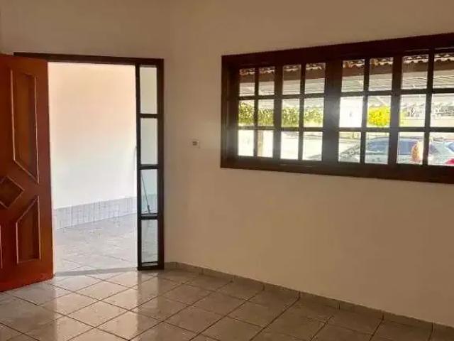 Casa / Sobrado para Locação em Indaiatuba/SP Jardim Tropical 3 Quartos