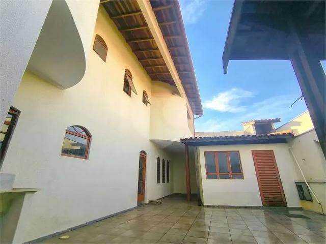 Casa / Sobrado para Locação em Indaiatuba/SP Jardim Eldorado 3 Quartos