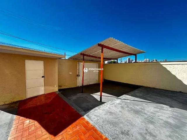 Casa / Sobrado para Locação em Indaiatuba/SP Jardim Esplanada II 3 Quartos