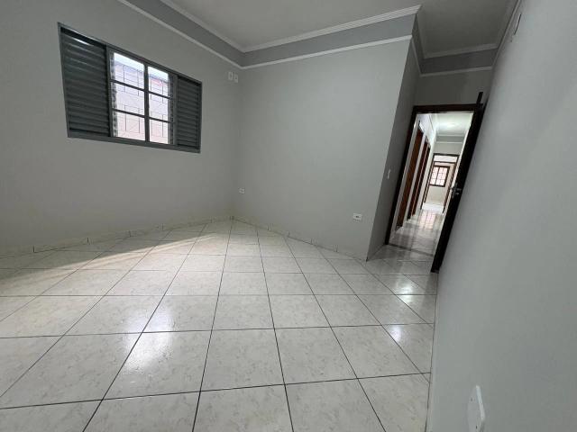 Casa / Sobrado para Locação em Indaiatuba/SP Jardim São Francisco 3 Quartos