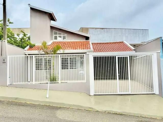Casa / Sobrado para Locação em Indaiatuba/SP Jardim Sevilha 3 Quartos