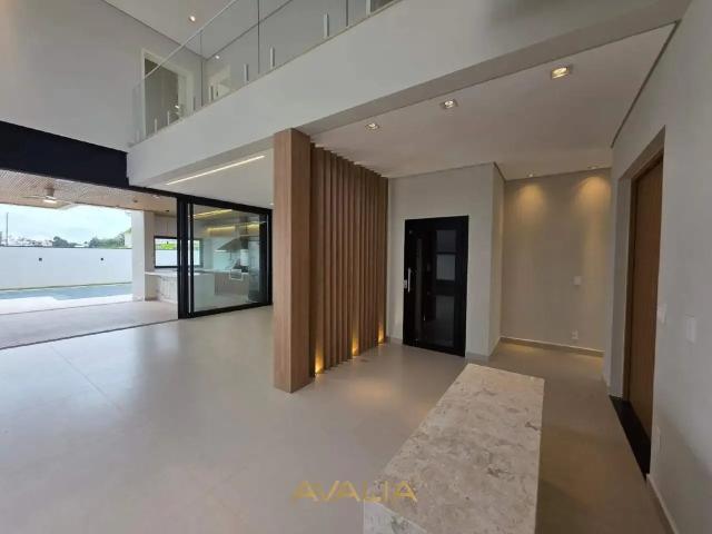 Casa / Sobrado para Locação em Indaiatuba/SP Parque Villa dos Pinheiros 5 Quartos