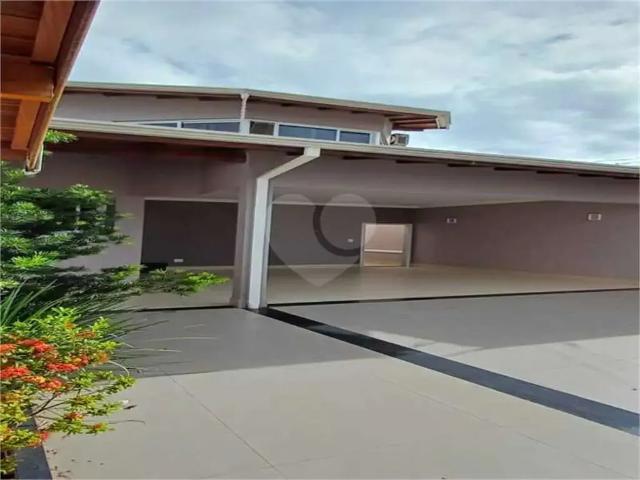 Casa / Sobrado para Locação em Indaiatuba/SP Residencial Monte Verde 3 Quartos