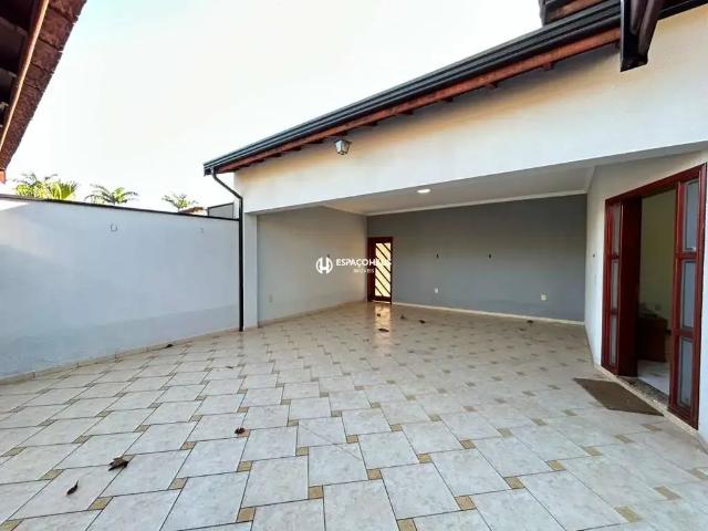 Casa / Sobrado para Locação em Indaiatuba/SP Solar de Itamaracá 4 Quartos