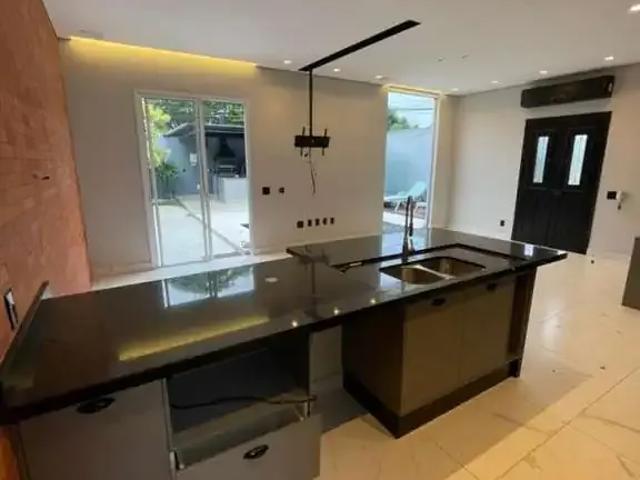 Casa / Sobrado para Locação em Indaiatuba/SP Vila Alpes Suíços 3 Quartos