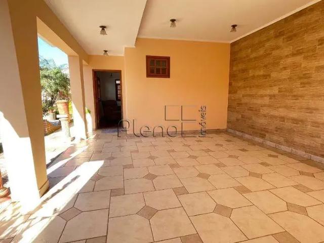 Casa / Sobrado para Locação em Indaiatuba/SP Vila Suíça 4 Quartos