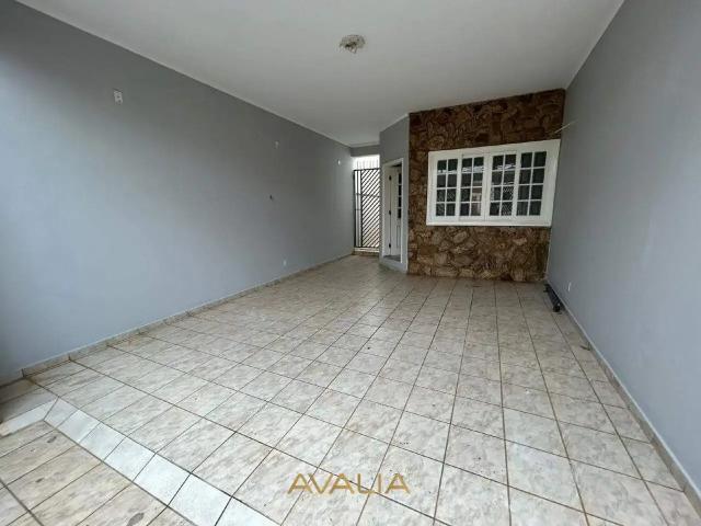 Casa / Sobrado para Locação em Indaiatuba/SP Vila Teller 3 Quartos
