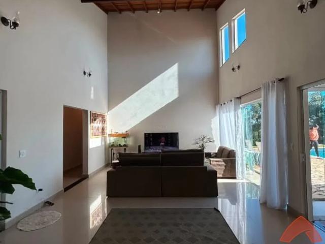Casa / Sobrado para Locação em Ibiúna/SP Parurú 3 Quartos