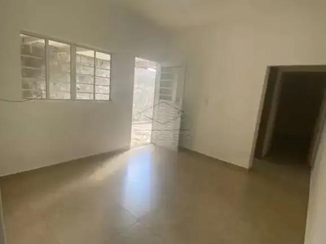 Casa / Sobrado para Locação em Igaraçu do Tietê/SP Jardim Novo Estilo 2 Quartos