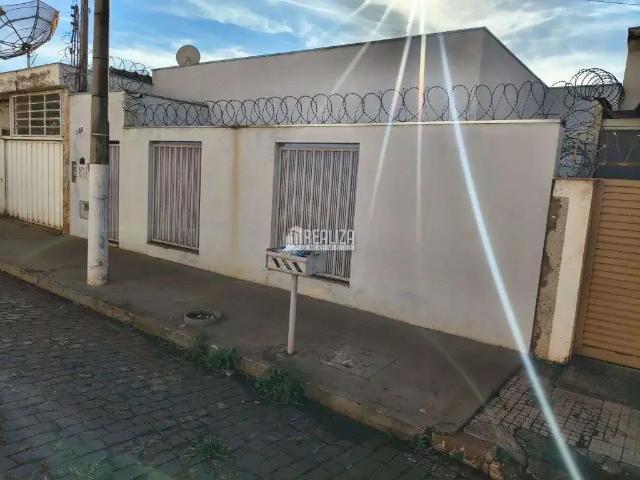 Casa / Sobrado para Locação em Igarapava/SP Centro 1 Quartos