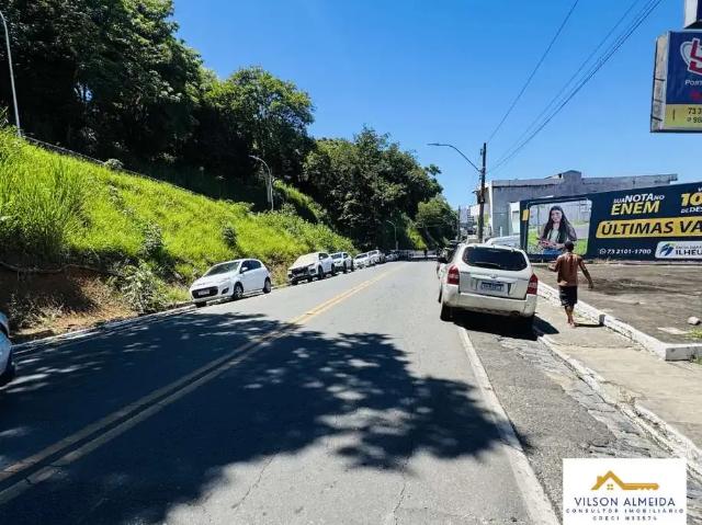 Casa / Sobrado para Locação em Ilhéus/BA Centro 4 Quartos