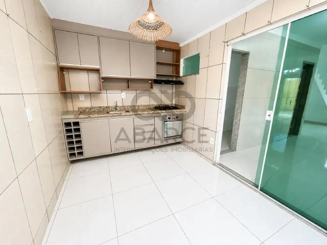 Casa / Sobrado para Locação em Ilhéus/BA Nossa Senhora da Vitória 2 Quartos