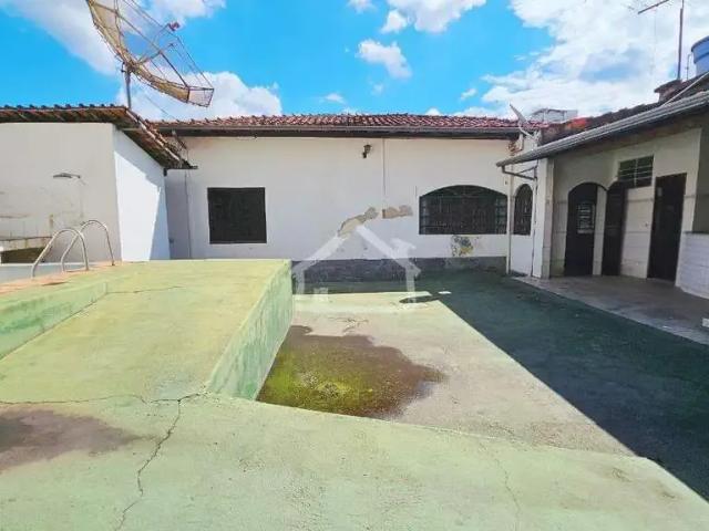 Casa / Sobrado para Locação em Ipatinga/MG Veneza 5 Quartos