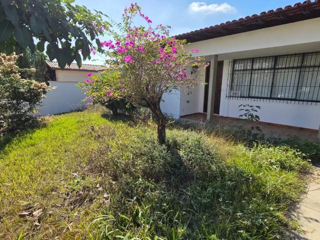 Casa / Sobrado para Locação em Ipatinga/MG Castelo 5 Quartos