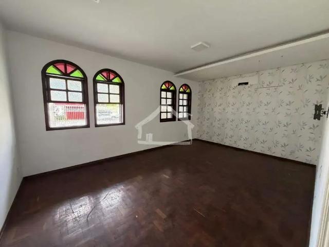 Casa / Sobrado para Locação em Ipatinga/MG Cidade Nobre 8 Quartos