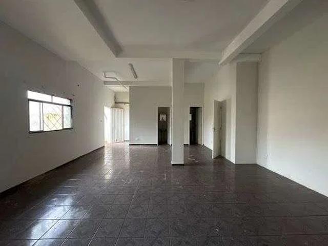 Casa / Sobrado para Locação em Itumbiara/GO Centro 1 Quartos