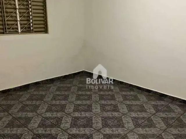 Casa / Sobrado para Locação em Itumbiara/GO Setor Brasília 2 Quartos