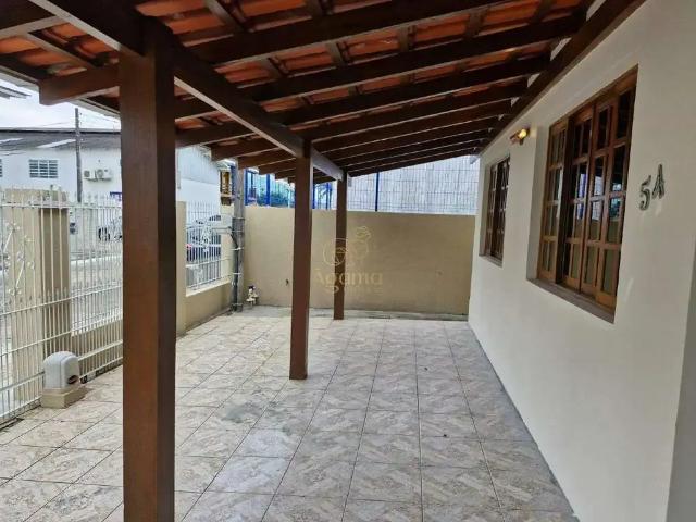 Casa / Sobrado para Locação em Itajaí/SC Cordeiros 2 Quartos