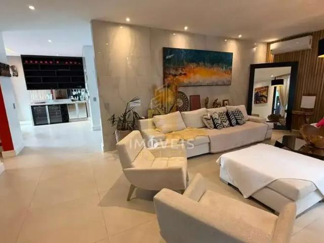 Casa / Sobrado para Locação em Itajaí/SC Cabeçudas 3 Quartos