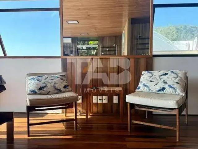 Casa / Sobrado para Locação em Itajaí/SC Cabeçudas 6 Quartos